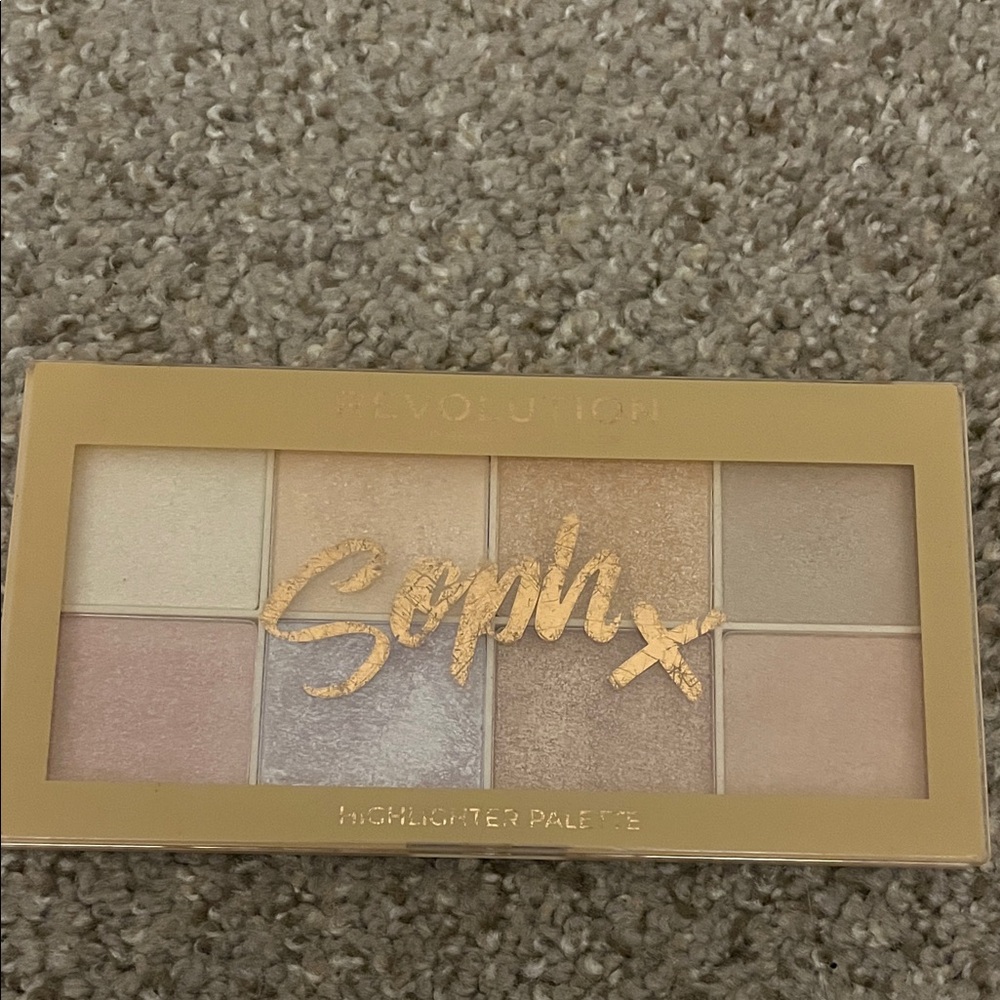 Revolution Soph X Highlighter Palette - Pink, Gold, Cream